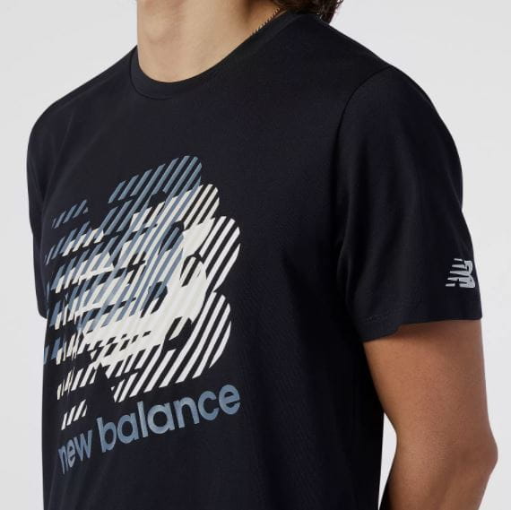 【NEWBALANCE】New Balance 運動短袖上衣 黑/白logo 男 3