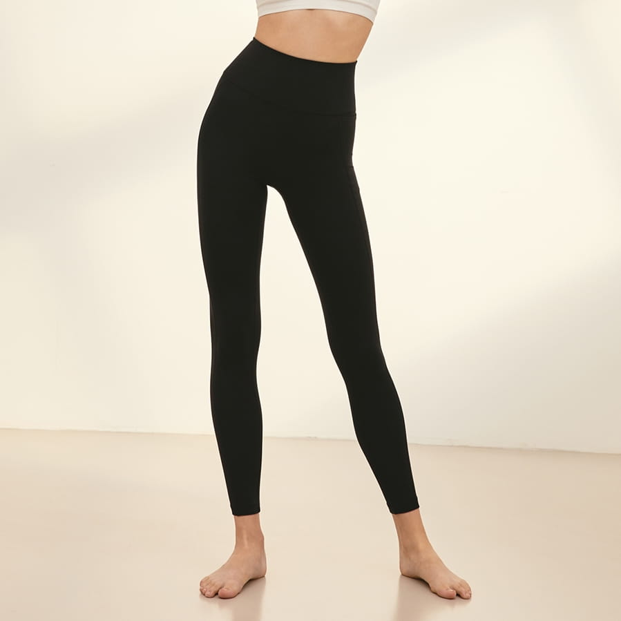 【BARREL】EASY LEGGINGS 女款基本款單色瑜珈褲 #BLACK 4