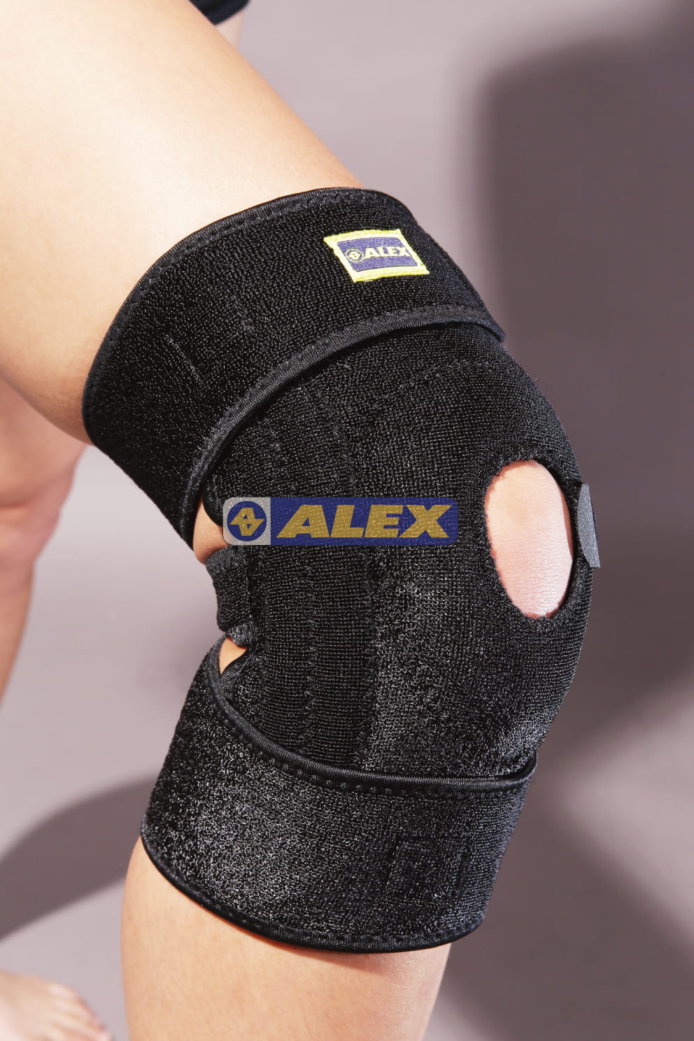 【ALEX】 T-24 調整型護膝有側條支撐，加強膝蓋防護 4