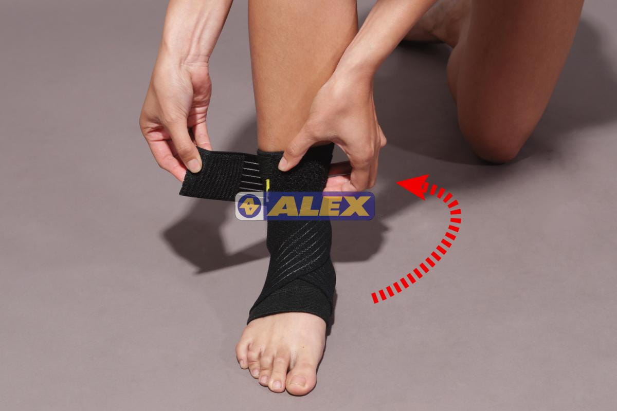 【ALEX】 T-25 繃帶型人性化護踝(只) 5
