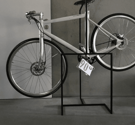 黑色極簡風自行車收納架 極簡主義設計 自行車掛架 1