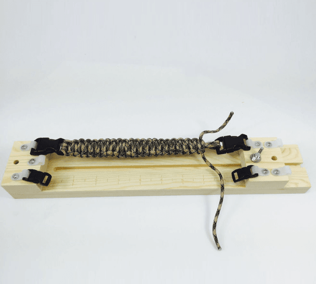 【Outkeeper】DIY傘繩手鏈木架編織器(木架組+編織鋼針) 8