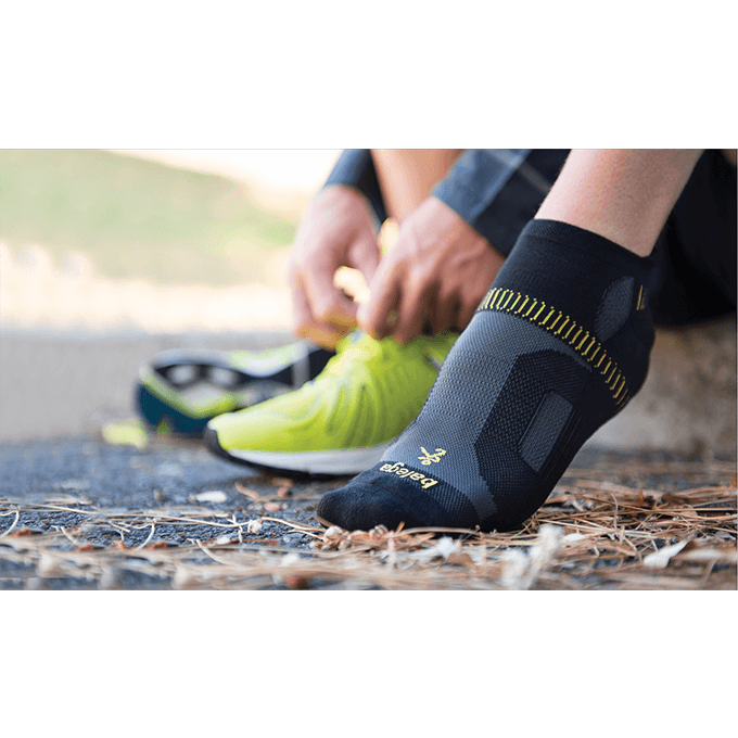 南非國寶襪Balega-高包覆中筒襪/跑步襪/運動襪-灰藍 3