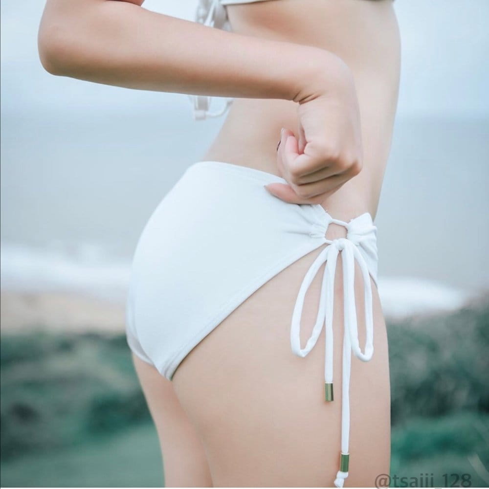 【SeasonsBikini】泳衣美胸集中比基尼【上衣】-純潔白 9